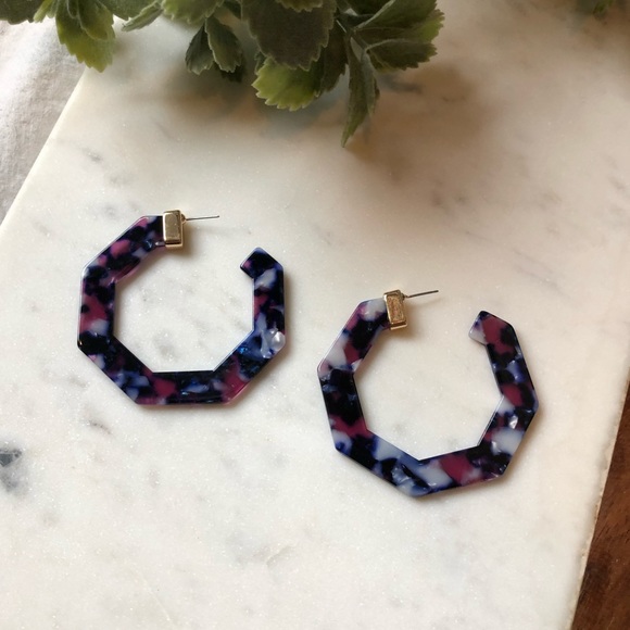 The Elly - Colorful Resin Geometric Hoops - Picture 3 of 4